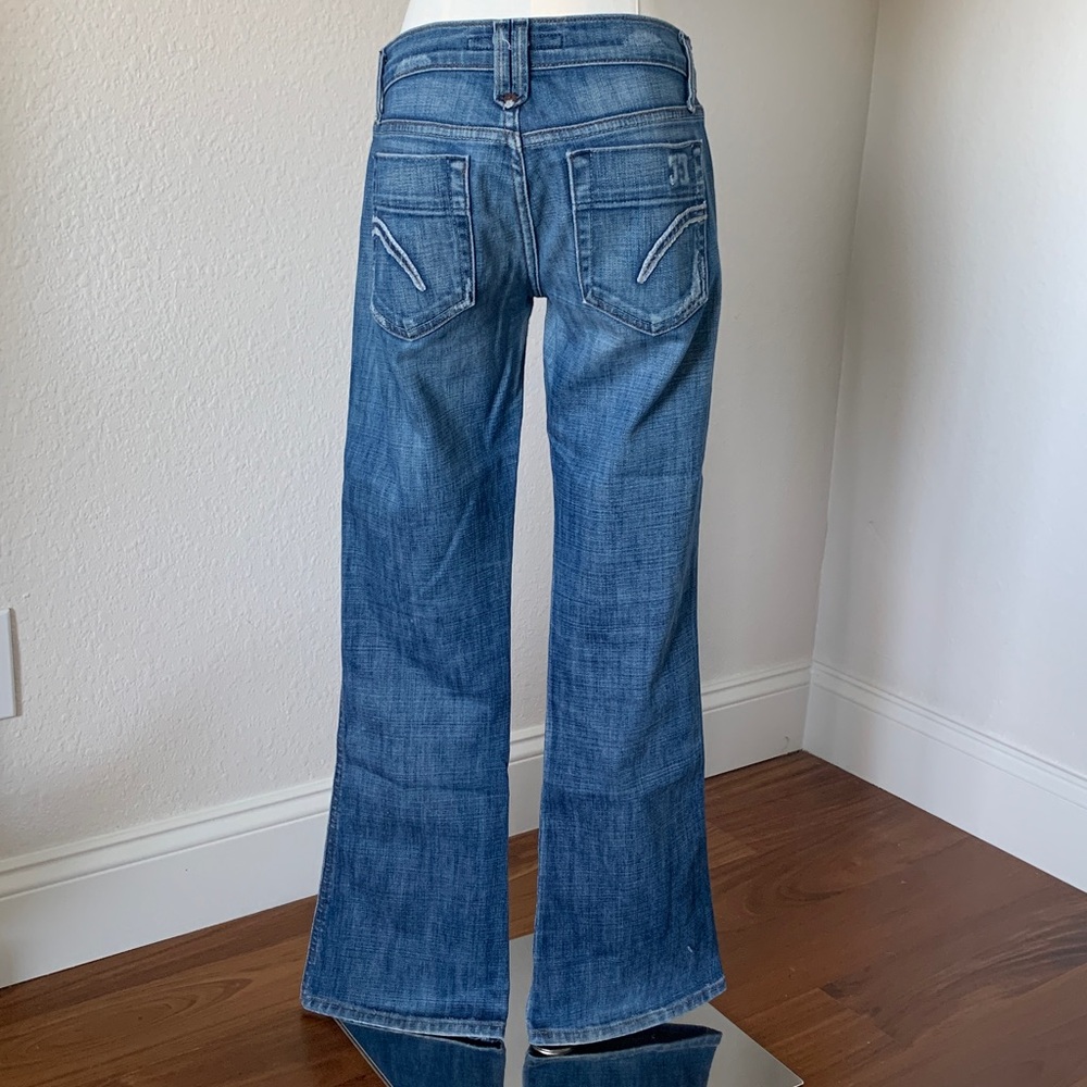 Joe’s bootcut jeans size 26